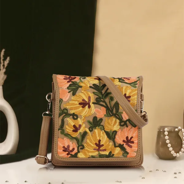 EVEDA_Floral_Embroidered_Handbag