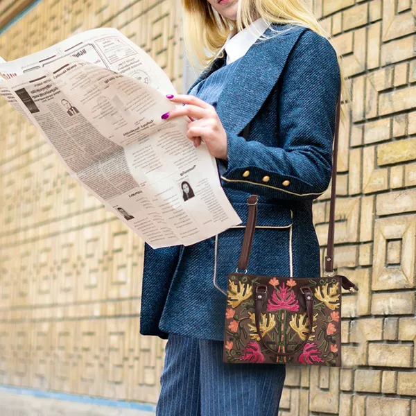 Floral_Embroidered_Shoulder_Bag