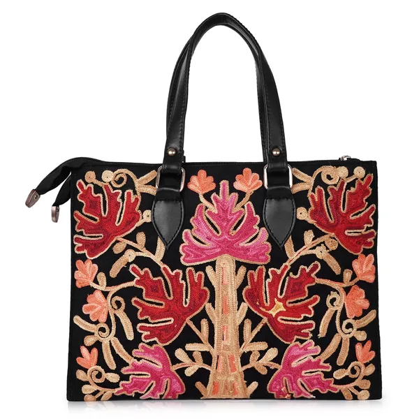 Floral_Embroidered_Shoulder_Bag