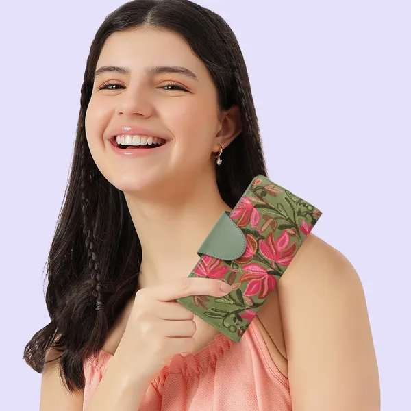 EVEDA_Floral_Embroidered_Wallet_for_Women