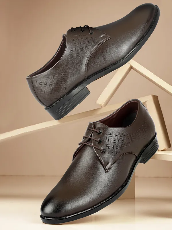 Brown_Synthetic_Leather_Airmix_Sole_Shoes_For_Men