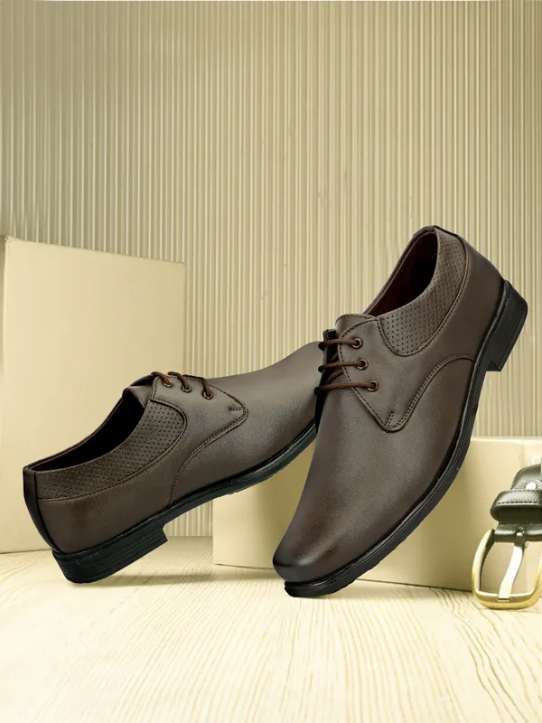 Brown_Synthetic_Leather_Formal_Shoes_For_Men