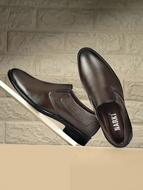 Brown_Synthetic_Leather_Airmix_Sole_Shoes_For_Men