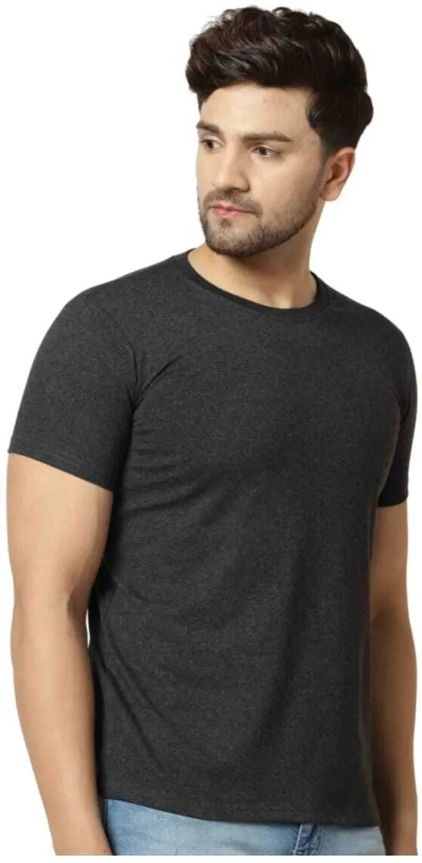 Black_Cotton_Blend_Half_Sleeve_Solid_Round_Neck_Regular_T-Shirt_For_Men