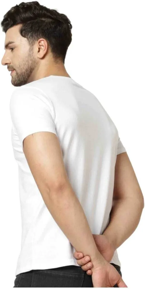 White_Cotton_Blend_Half_Sleeve_Solid_Round_Neck_Regular_T-Shirt_For_Men