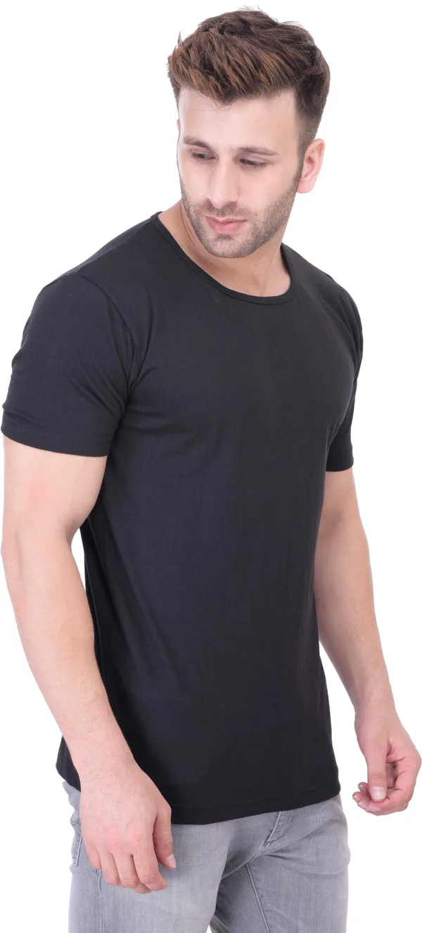 Black_Cotton_Blend_Half_Sleeve_Solid_Henley_Neck_Regular_T-Shirt_For_Men