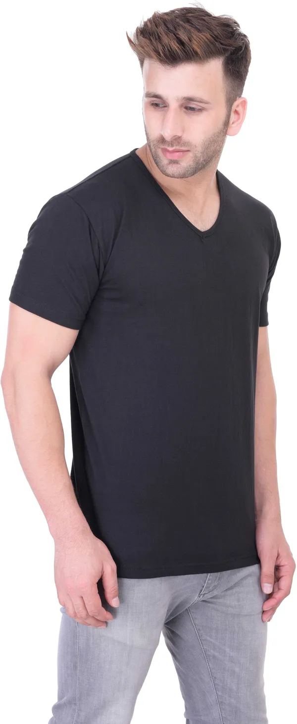 Black_Cotton_Blend_Half_Sleeve_Solid_Round_Neck_Regular_T-Shirt_For_Men