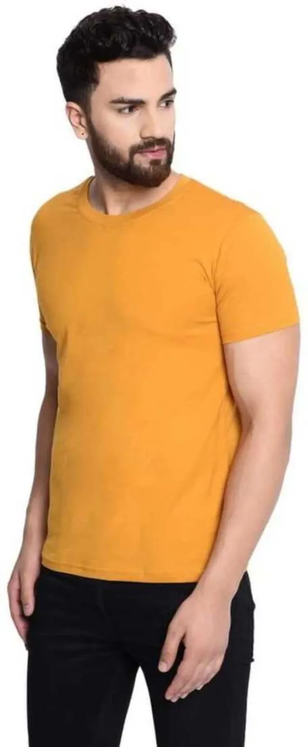 Black_Cotton_Blend_Half_Sleeve_Solid_Round_Neck_Regular_T-Shirt_For_Men