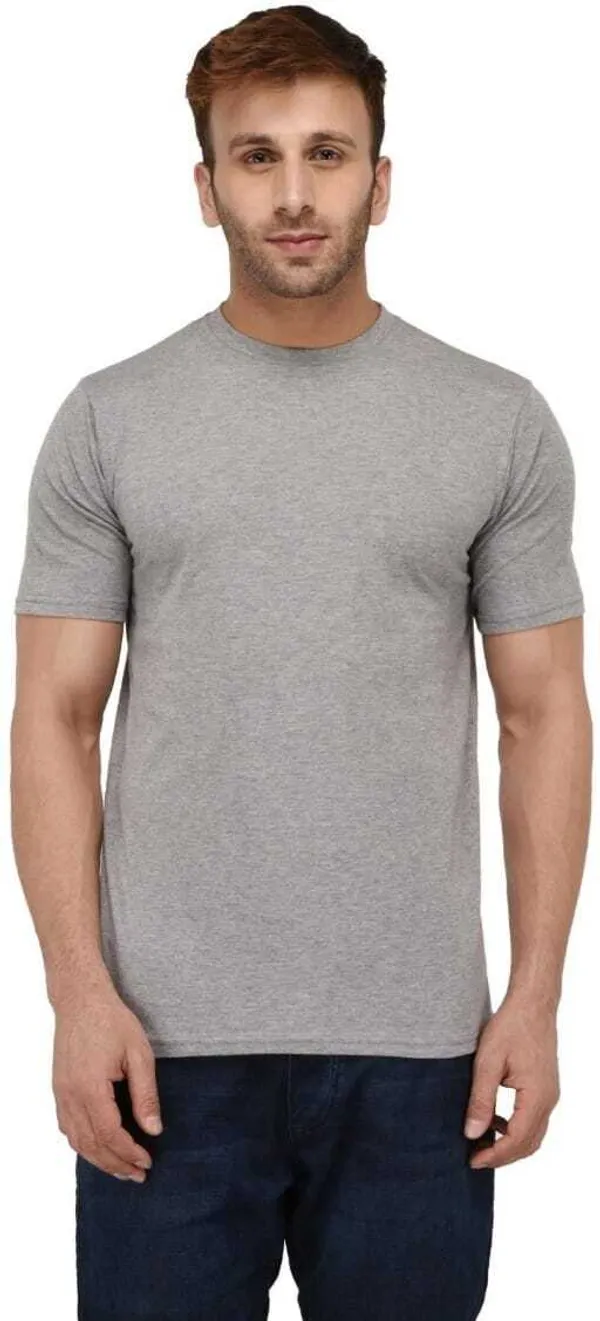 Black_Cotton_Blend_Half_Sleeve_Solid_Round_Neck_Regular_T-Shirt_For_Men