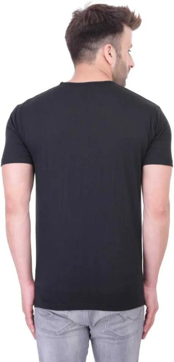 Black_Cotton_Blend_Half_Sleeve_Solid_V_Neck_Regular_T-Shirt_For_Men