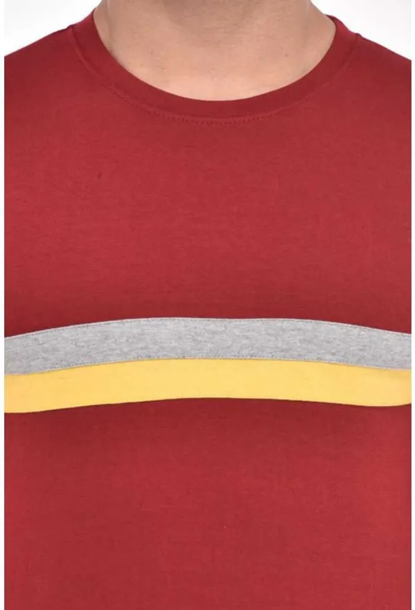 Maroon_Cotton_Blend_Short_Sleeve_Colorblock_Round_Neck_Regular_T-Shirt_For_Men