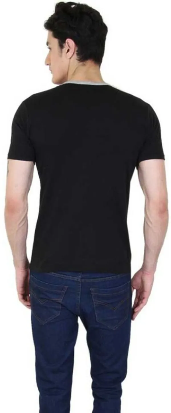 Black_Cotton_Blend_Short_Sleeve_Striped_Round_Neck_Regular_T-Shirt_For_Men