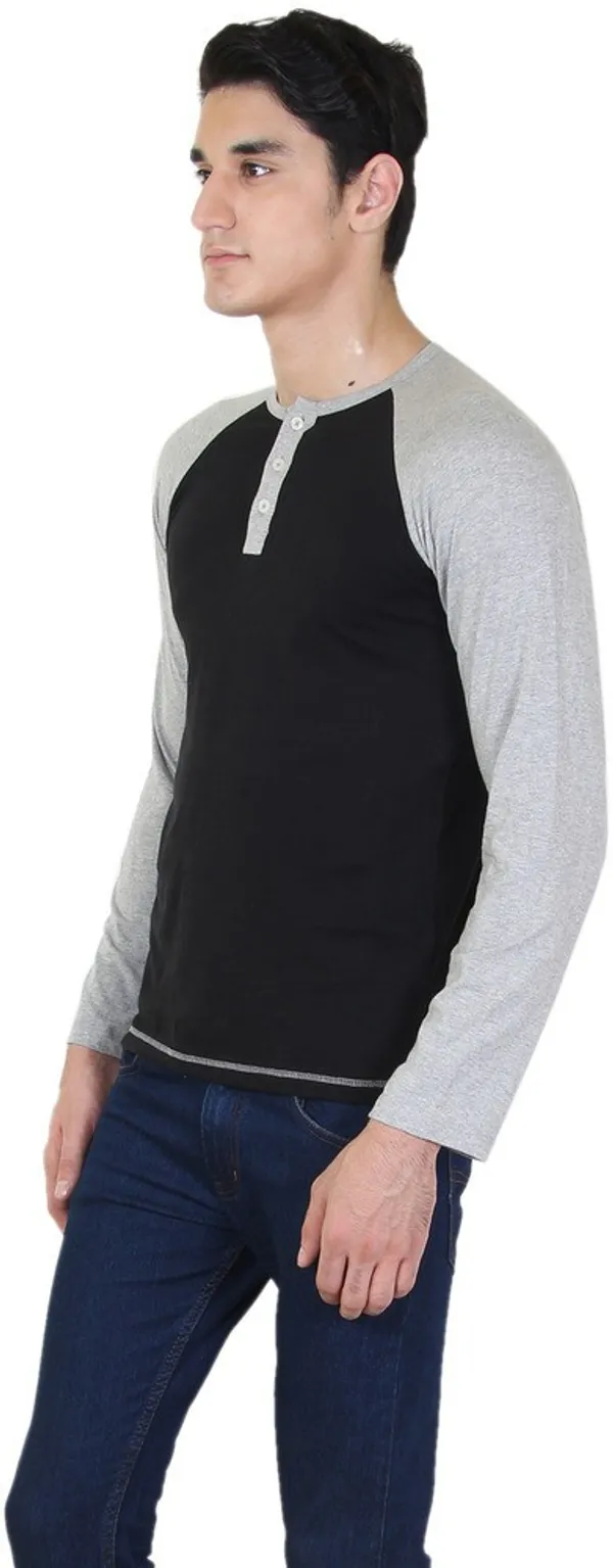 Black_Cotton_Blend_Full_Sleeve_Solid_Henley_Neck_Regular_T-Shirt_For_Men