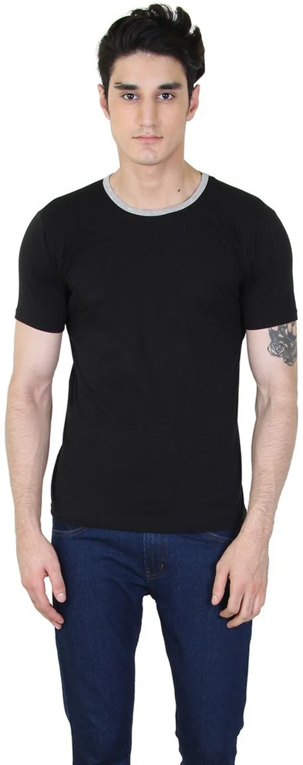 Black_Cotton_Blend_Half_Sleeve_Solid_Round_Neck_Regular_T-Shirt_For_Men