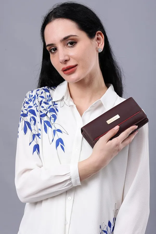 Burgundy_Hand_Cluch_Wallet_for_Women_|_Premium_Leather_Walled_with_Id_Card_Holder