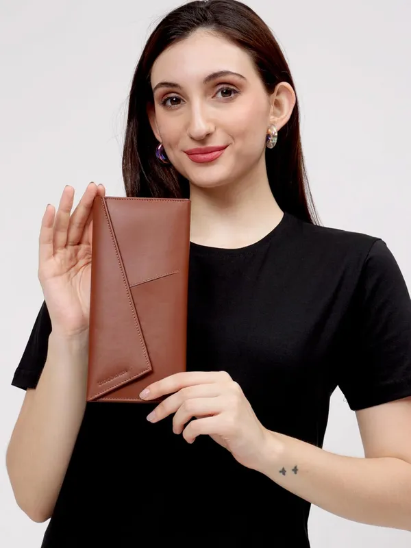 Brown_Premium_Leather_Passport_Holder