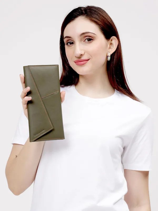 Green_Premium_Leather_Passport_Holder