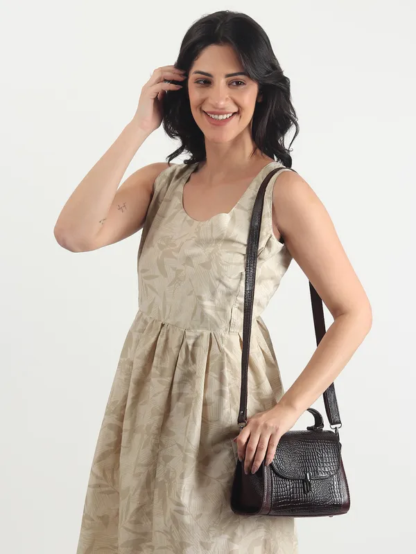 Brown_Embossed_Sling_Bag_for_Women_|_Premium_Leather_Stylish_Bag_for_Everyday_Use