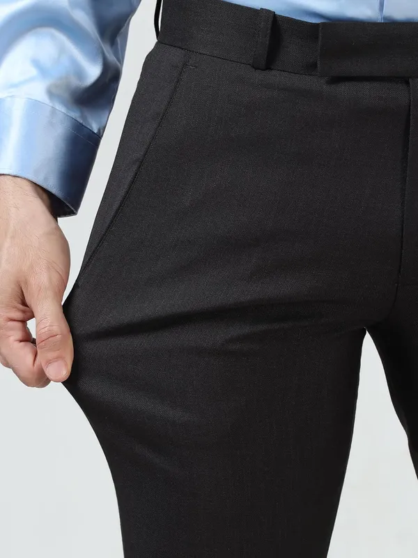 Wrinkle_Free_Slim_Fit_Formal_Trousers_(in,_Numeric,_30,_Black)
