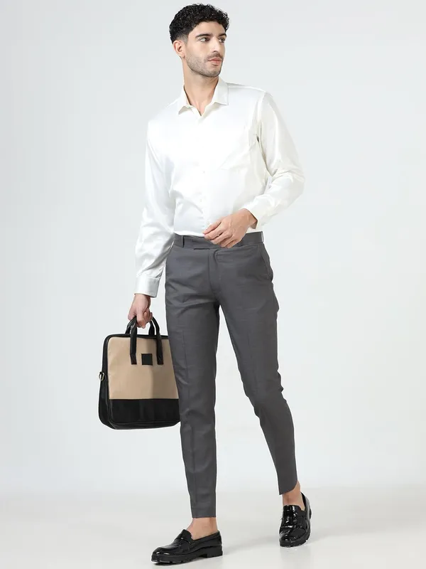 Melange_Grey_Wrinkle_Free_Slim_Fit_Formal_Trousers_For_Men