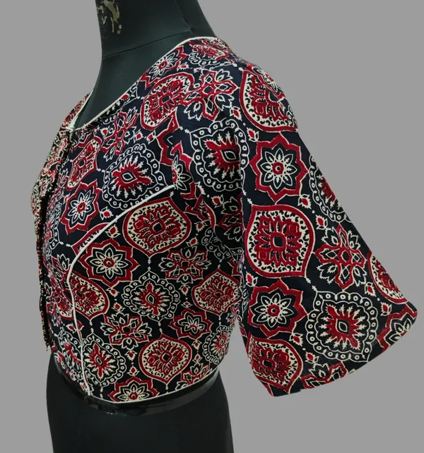 Black_Stitched_Round_Neck_Casual_Printed_Pure_Cotton_Blouse_For_Women
