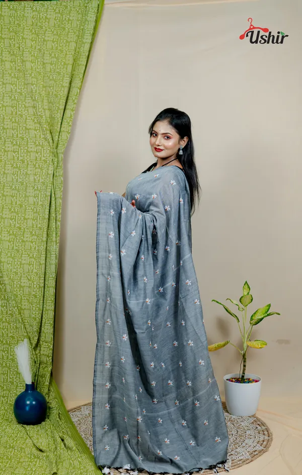 Solider_Embroidery_Cotton_Saree