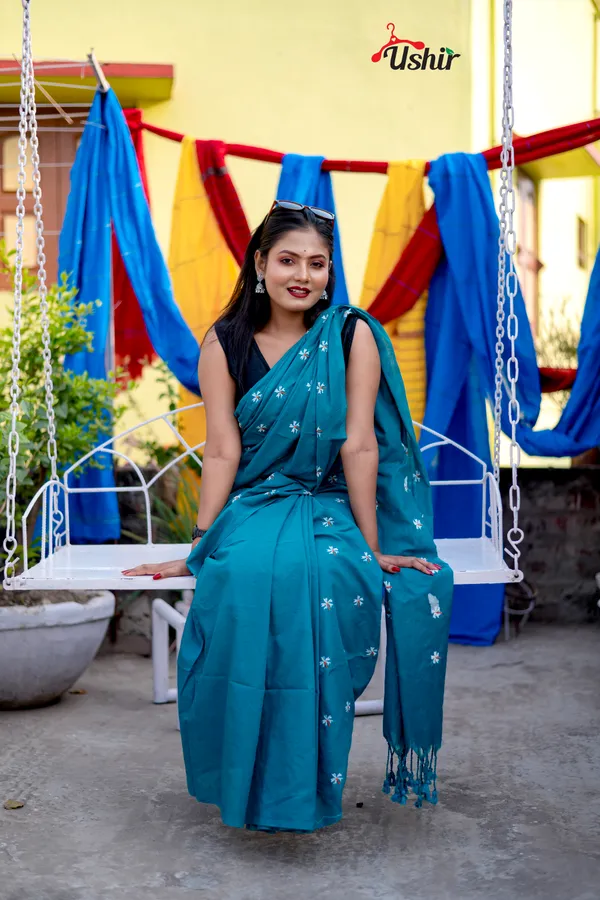 Tuted_Embroidery_Cotton_Saree