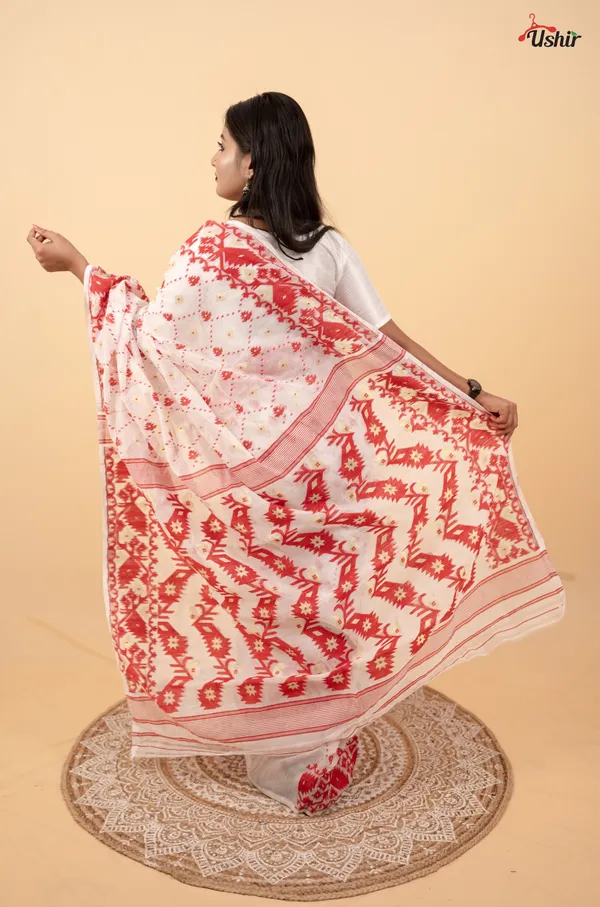 Red_&_White_Dhakai_Jamdani_Saree
