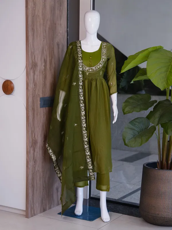Green_Designer_Party_Wear_Kurta_Pants_Set_with_Dupatta_|_Fendi_Satin_|_Embroidered