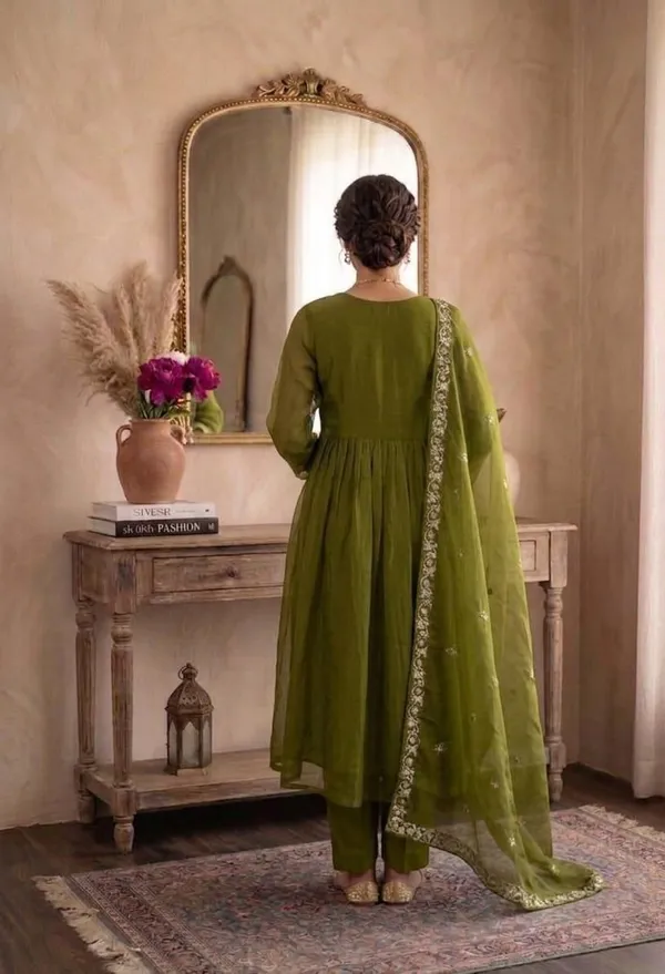 Green_Designer_Party_Wear_Kurta_Pants_Set_with_Dupatta_|_Fendi_Satin_|_Embroidered