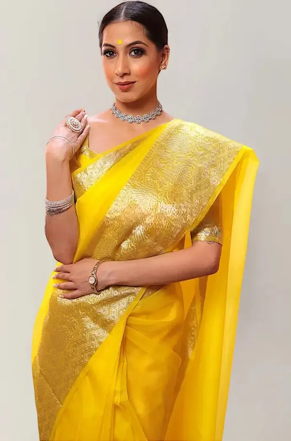 Lovely_Sunshine_Yellow_Organza_Weaving_Border_Saree_with_Unstitched_Blouse