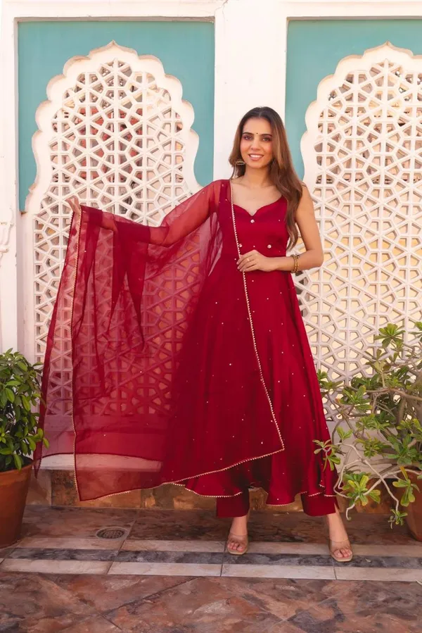 Maroon_Georgette_Anarkali_Gown_with_Dupatta