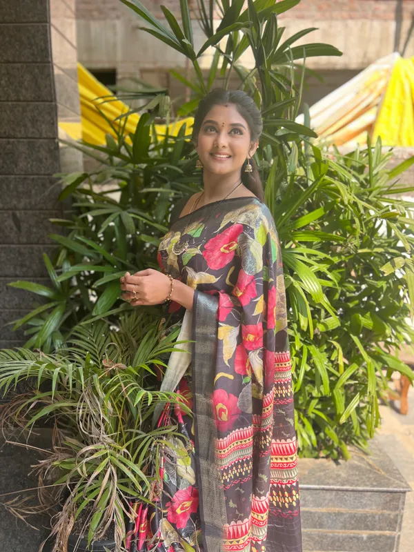 Midnight_Elegance-Black_Digital_Printed_Saree_with_Woven_Border