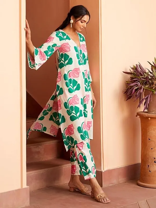 Floral_Printed_Cotton_Blend_Kurta_Pant_Set_For_Women