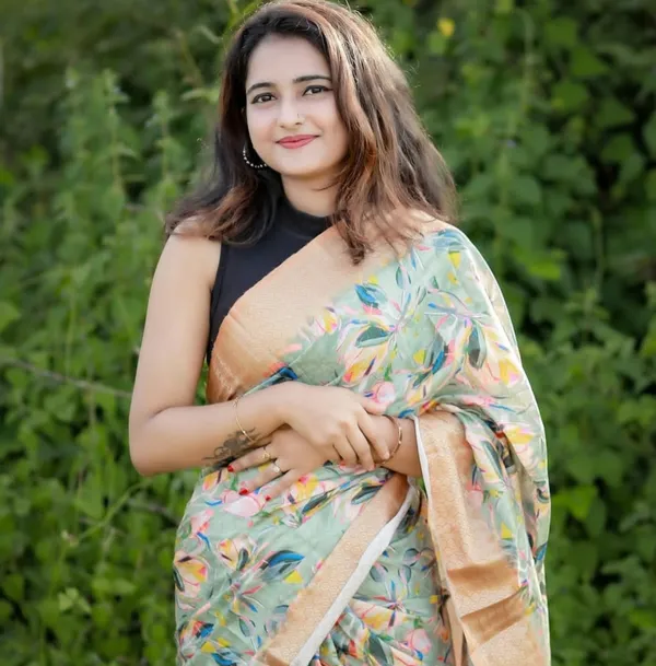 Regal_Elegance:_Dola_Silk_Digital_Print_Saree_with_Woven_Border