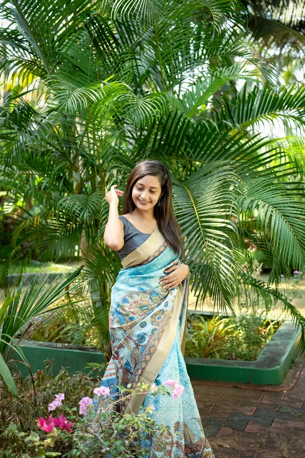 Royal_Splendor-Sky_Blue_Mysore_Silk_Saree_with_Jari_and_Checks_Design