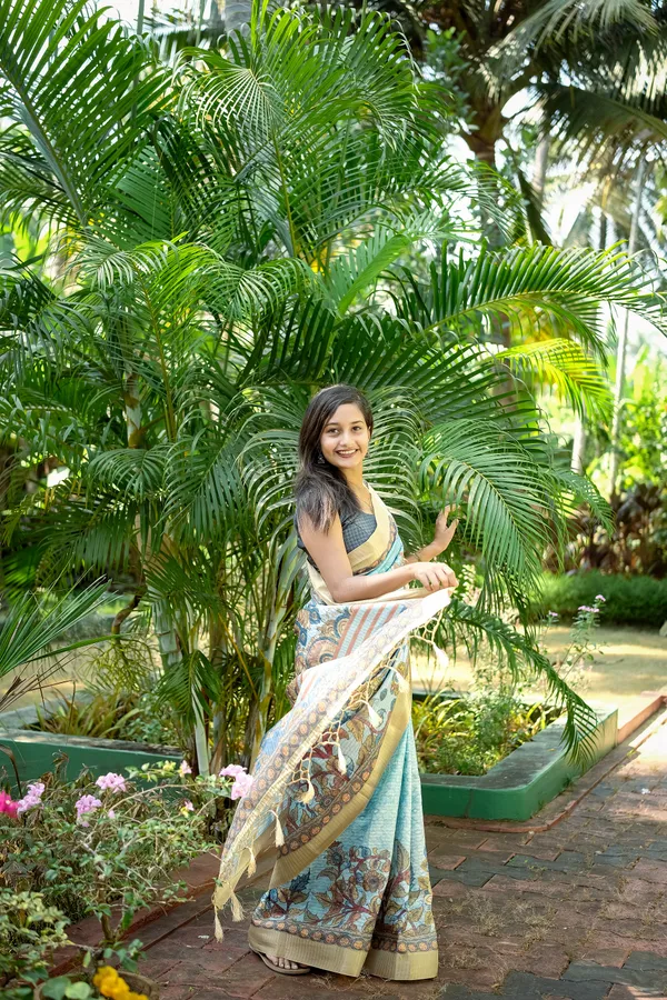 Royal_Splendor-Sky_Blue_Mysore_Silk_Saree_with_Jari_and_Checks_Design