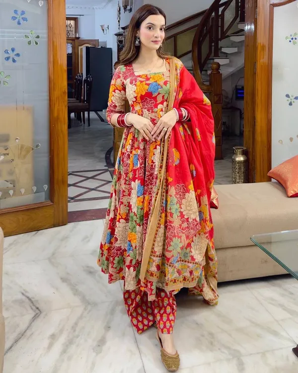 Vibrant_Red_Floral_Chanderi_Cotton_Kurta_Set_with_Dupatta