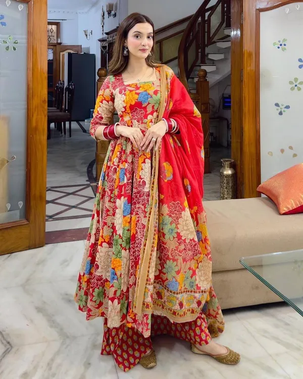 Vibrant_Red_Floral_Chanderi_Cotton_Kurta_Set_with_Dupatta