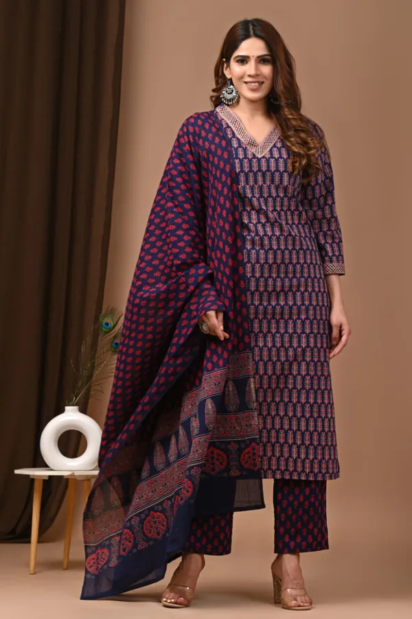 Dark_Blue_colour_Pure_Cotton_Suit_with_Mulmul_Duptta_(3_Piece)