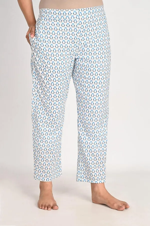 Penguin_White_Cotton_kurti_Pajama_Set_For_Women