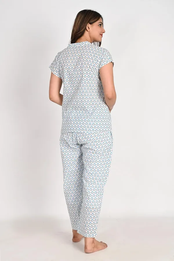 Penguin_White_Cotton_kurti_Pajama_Set_For_Women