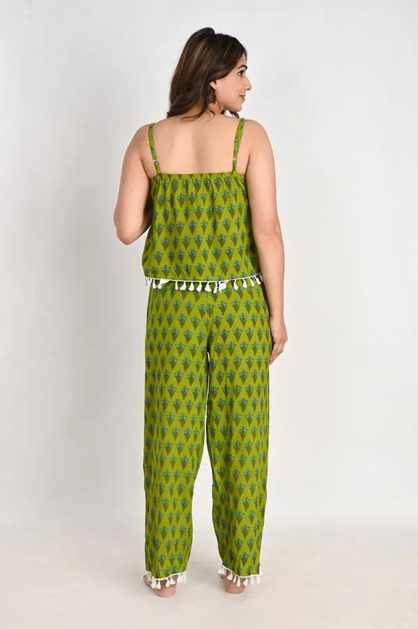 Green_Cotton_kurti_Pajama_Set_For_Women