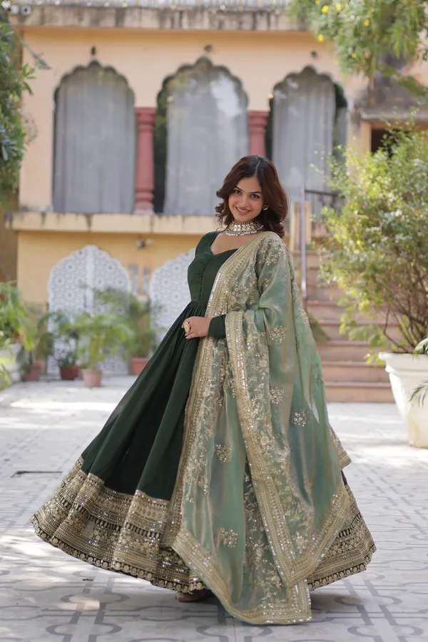 GOWN-WITH-DUPATTA_COLLECTIONS
