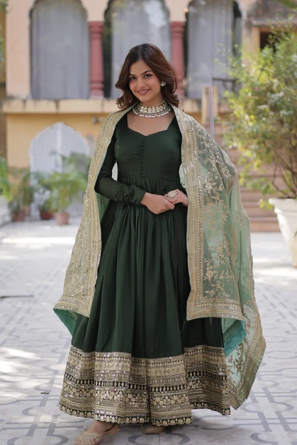 GOWN-WITH-DUPATTA_COLLECTIONS
