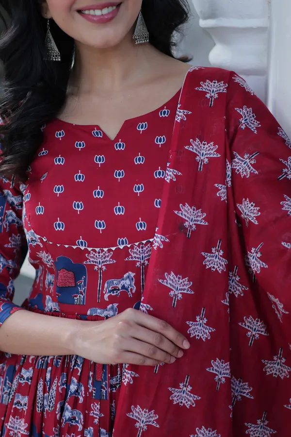 Maroon__Kurti_With__Pant_And__Dupatta_Set_Ethnic_Wear_Push_Premium_For_Women