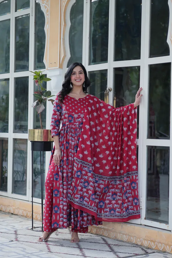 Maroon__Kurti_With__Pant_And__Dupatta_Set_Ethnic_Wear_Push_Premium_For_Women