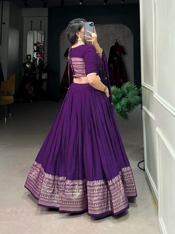 Crafted_for_Grace_and_Beauty:_Pure_Chanderi_Plain_Lehenga_with_Intricate_Zari_Work_Border,_Accompanied_by_Sequin_Embellished_Dupatta_??
