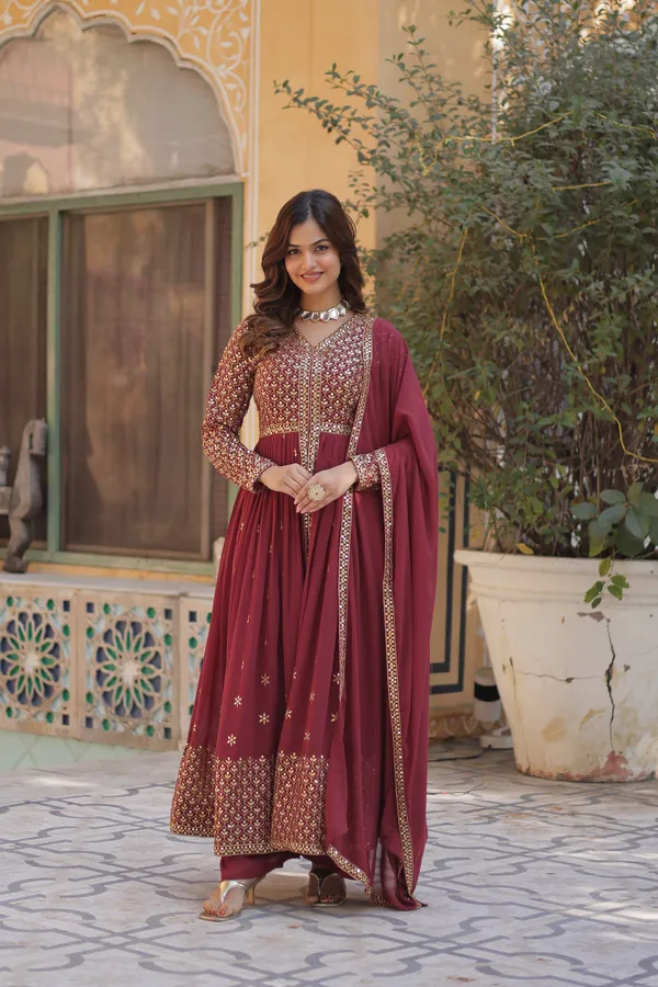 KURTI_WITH_PANT_&_DUPATTA_SET