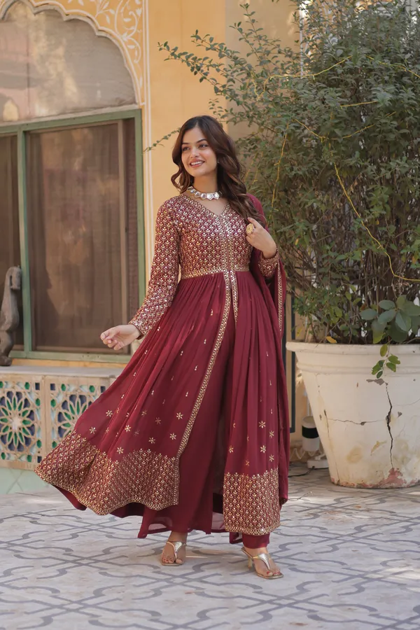 KURTI_WITH_PANT_&_DUPATTA_SET